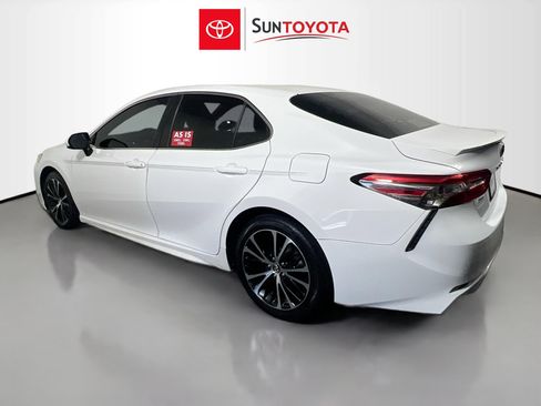 Used 2018 Toyota Camry SE FWD image 6
