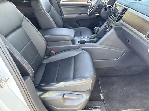 Used 2023 Volkswagen Atlas SE image 10