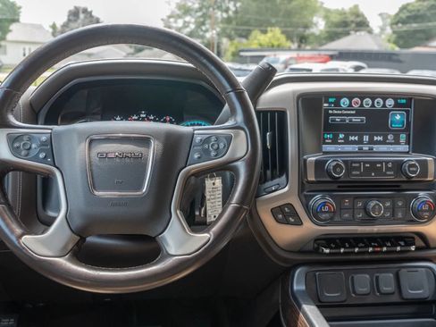 Used 2019 GMC Sierra 3500 Denali w/ Duramax Plus Package AWD/4WD image 19