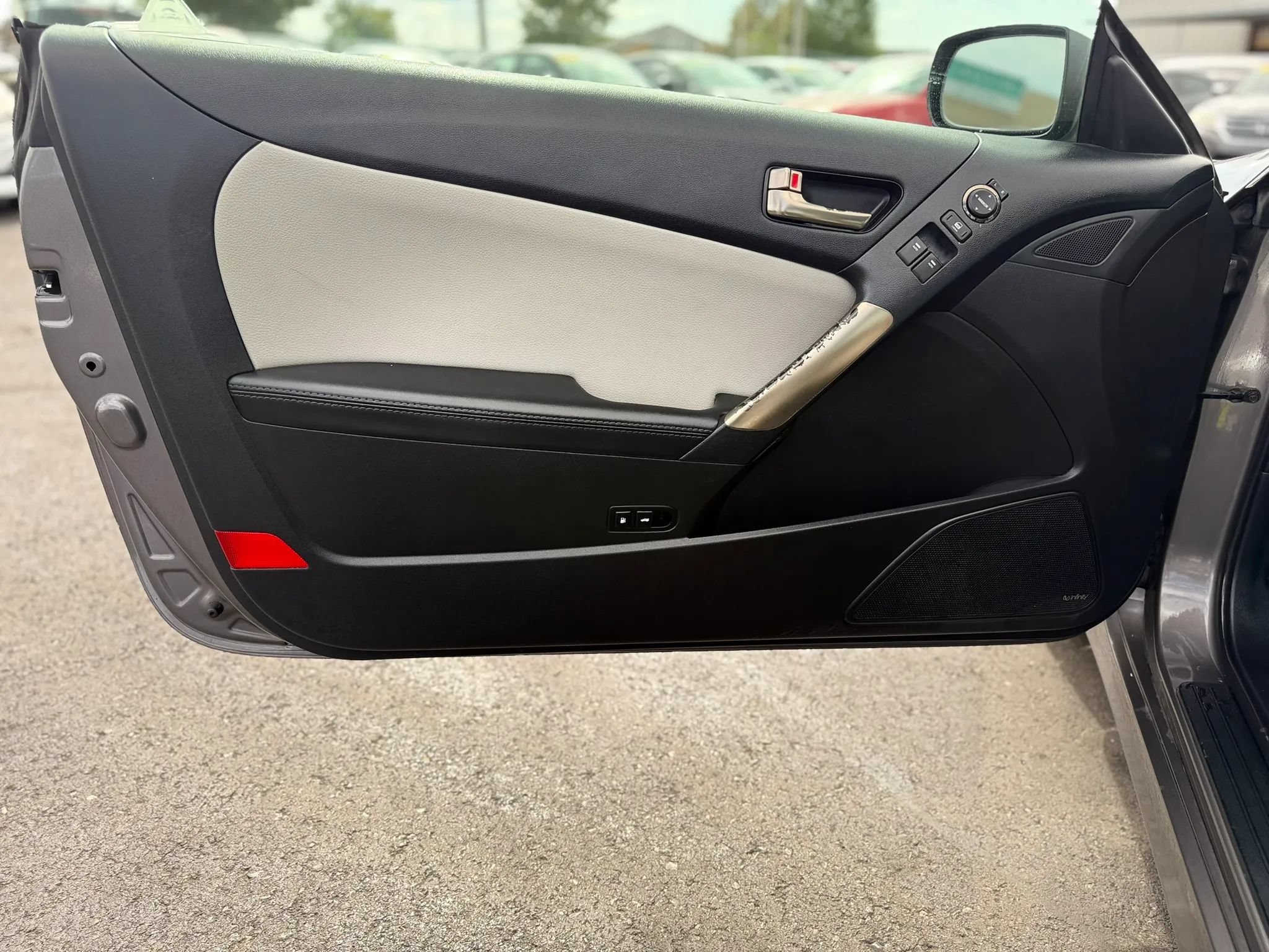 Used 2013 Hyundai Genesis 2.0T RWD image 21