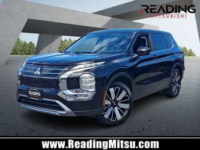 Used 2025 Mitsubishi Outlander SE