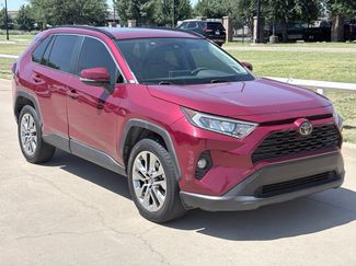 Used 2019 Toyota RAV4 XLE Premium FWD video 1