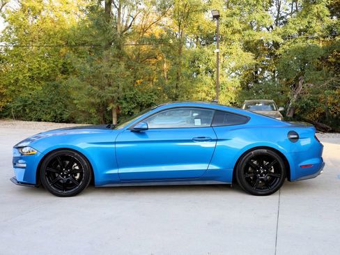 Used 2020 Ford Mustang Coupe w/ Equipment Group 101A RWD image 4