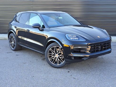 Used 2026 Porsche Cayenne image 9