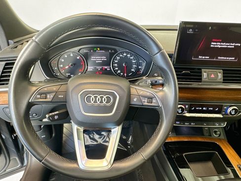 Used 2022 Audi Q5 2.0T Premium w/ Convenience Package AWD/4WD image 11