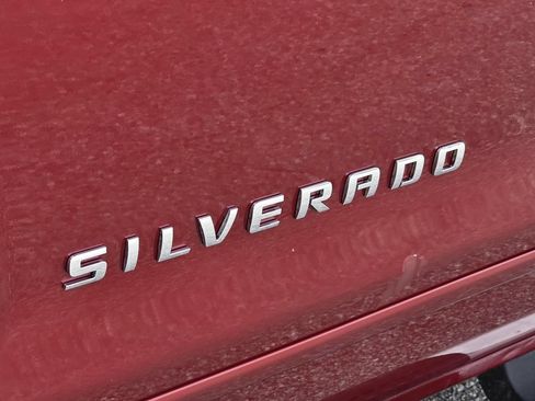 Used 2018 Chevrolet Silverado 1500 LT w/ All Star Edition RWD image 29