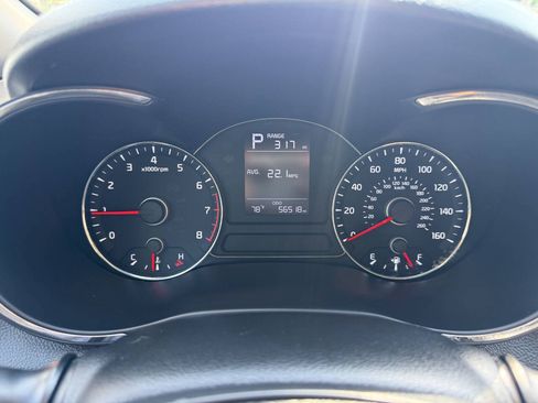 Used 2017 Kia Forte LX FWD image 20