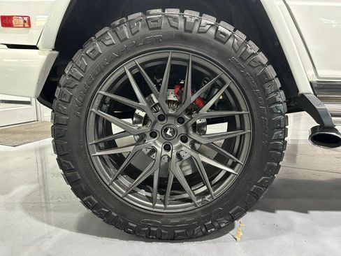 Used 2017 Mercedes-Benz G 63 AMG 4MATIC image 8