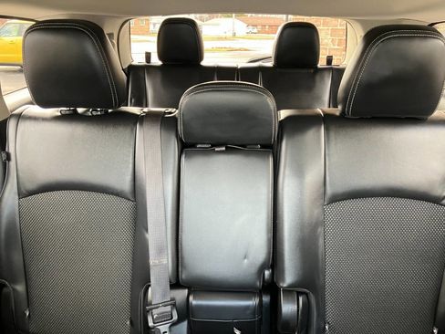 Used 2018 Dodge Journey Crossroad w/ Popular Equipment Group image 21