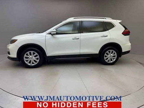 Used 2017 Nissan Rogue S w/ S Appearance Package AWD/4WD image 2