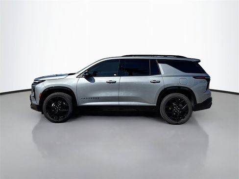 Certified 2025 Chevrolet Traverse RS image 4