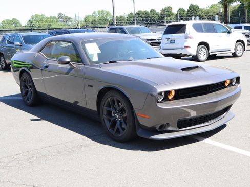 Used 2023 Dodge Challenger R/T w/ Blacktop Package image 13