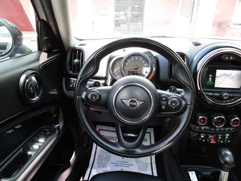 Used 2019 MINI Cooper Countryman S w/ Premium Package FWD image 10