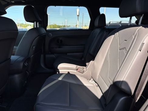 Certified 2026 Hyundai Palisade XRT Pro image 9