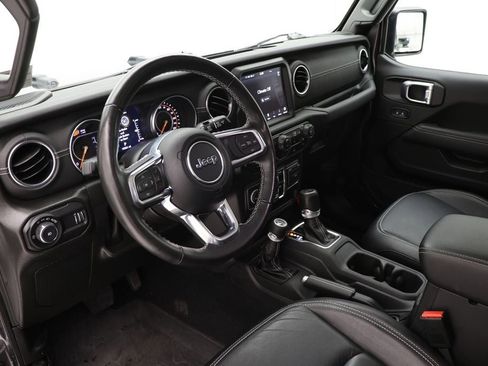 Used 2023 Jeep Wrangler Unlimited Sahara w/ Cold Weather Group AWD/4WD image 14