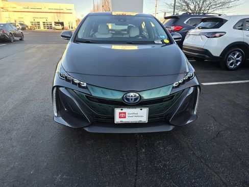 Certified 2020 Toyota Prius Prime XLE image 9