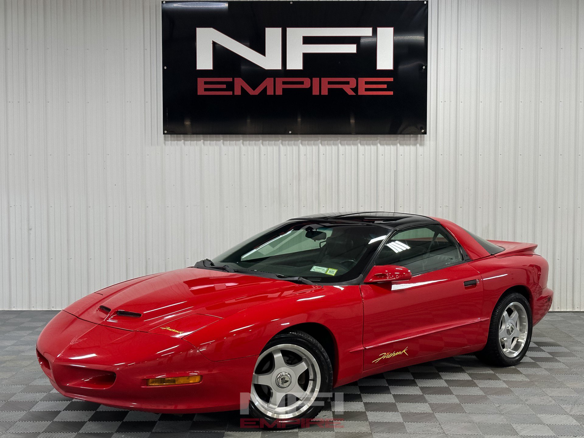 Used 1994 Pontiac Firebird Formula RWD image 1