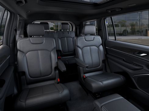 New 2026 Jeep Grand Cherokee L Limited w/ Limited Altitude Package RWD image 15