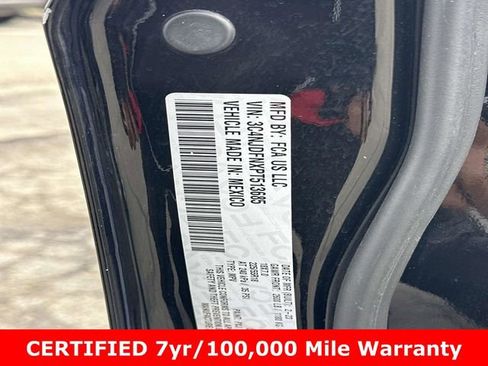 Certified 2023 Jeep Compass Latitude w/ Sun and Sound Group AWD/4WD image 31