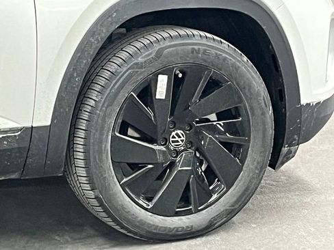 New 2026 Volkswagen Atlas SE AWD/4WD image 43