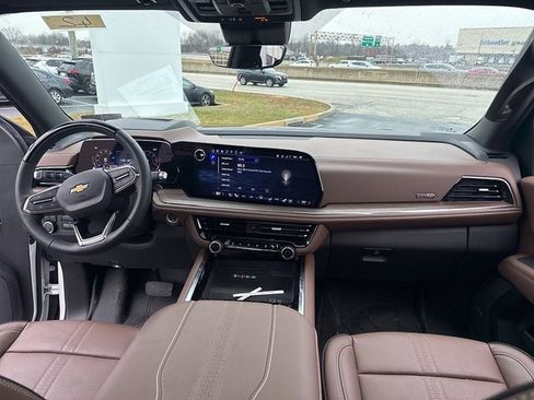 Used 2025 Chevrolet Tahoe High Country image 18