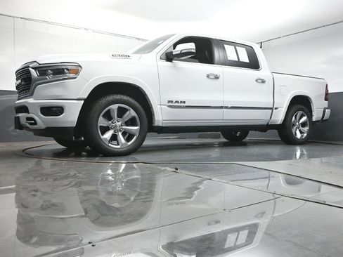Used 2020 RAM 1500 Limited w/ Body Color Bumper Group image 33