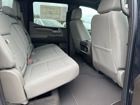 Used 2024 GMC Sierra 1500 SLT w/ SLT Premium Package AWD/4WD image 22