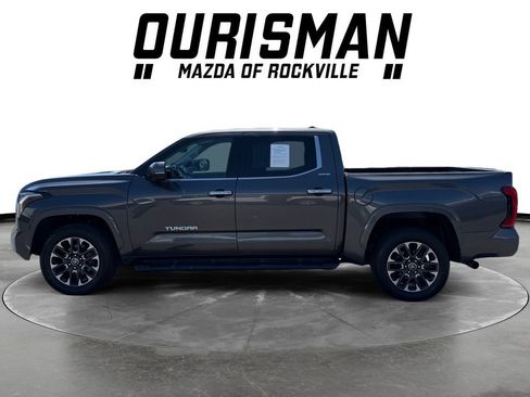 Used 2022 Toyota Tundra Limited w/ Power Package AWD/4WD image 3