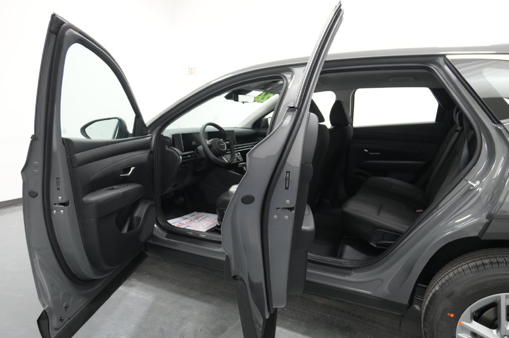 New 2026 Hyundai Tucson SE AWD/4WD image 17