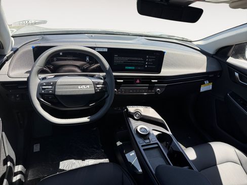 New 2026 Kia EV6 Wind RWD image 15