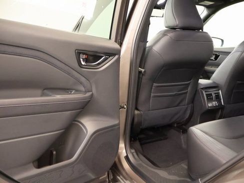 New 2025 Subaru Forester Limited w/ Popular Package AWD/4WD image 27