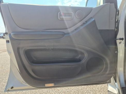 Used 2003 Toyota Highlander 4WD V6 image 14