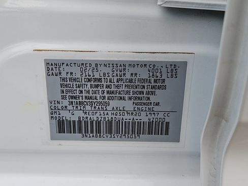 Used 2025 Nissan Sentra SV FWD image 25
