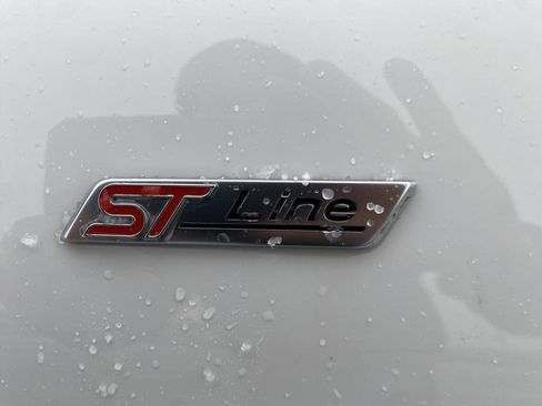 Used 2023 Ford Escape ST-Line w/ Tech Pack #1 image 9