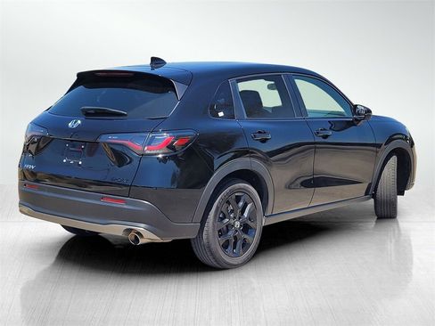 Used 2023 Honda HR-V Sport image 4