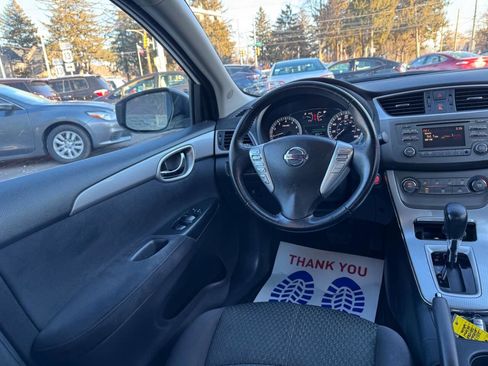 Used 2013 Nissan Sentra SR w/ Driver Pkg image 11