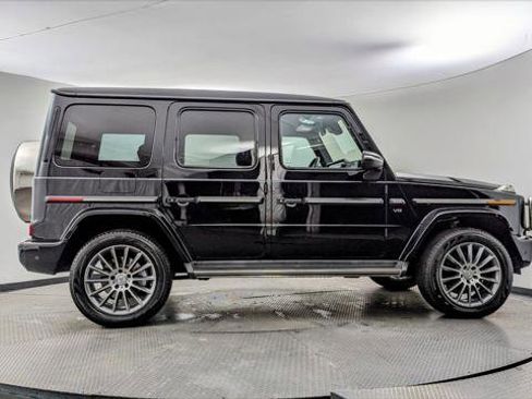 Used 2019 Mercedes-Benz G 550 w/ Exclusive Interior Package image 9