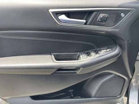 Used 2021 Ford Edge Titanium w/ Equipment Group 301A FWD image 20