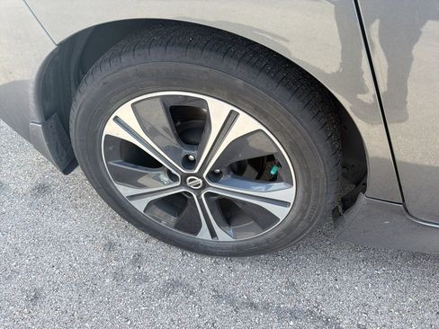 Used 2018 Nissan Leaf SL image 5