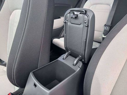 New 2026 Hyundai Venue SEL FWD image 18