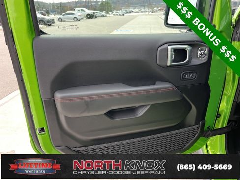 New 2025 Jeep Wrangler Rubicon w/ Xtreme 35 Tire Package image 5