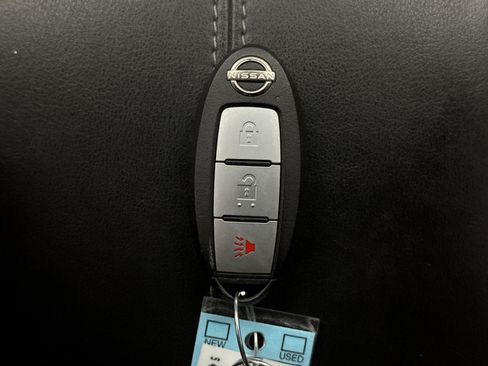 Used 2022 Nissan Pathfinder S AWD/4WD image 10