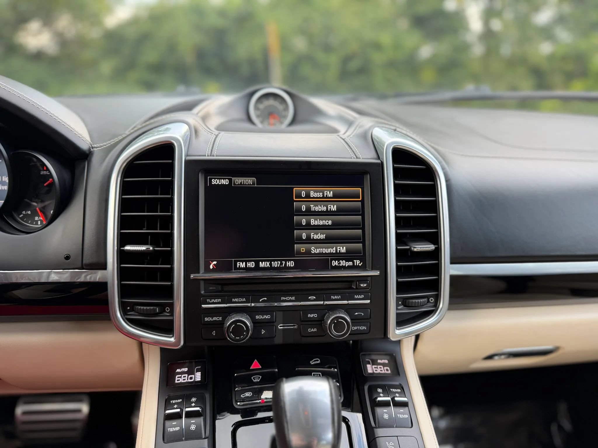 Used 2016 Porsche Cayenne S AWD/4WD image 26