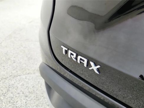 Used 2024 Chevrolet Trax LT w/ Driver Confidence Package FWD image 35
