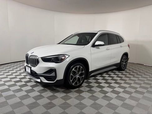 Used 2021 BMW X1 xDrive28i w/ Convenience Package image 3