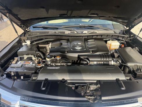 Used 2018 Nissan Armada SL w/ Premium Package image 29