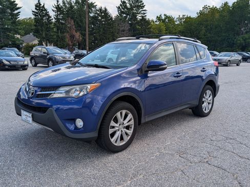 Used 2014 Toyota RAV4 Limited w/ Technology Package AWD/4WD image 7