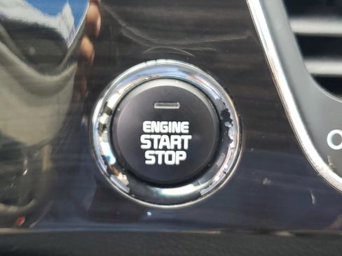 Used 2019 Kia Sedona EX w/ EX Premium Package image 25