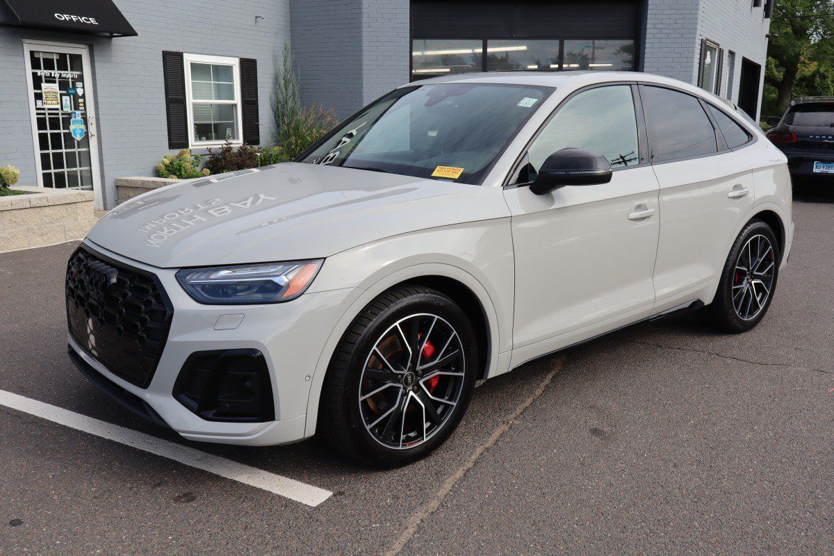 Used 2023 Audi SQ5 Prestige w/ Prestige Package AWD/4WD image 2
