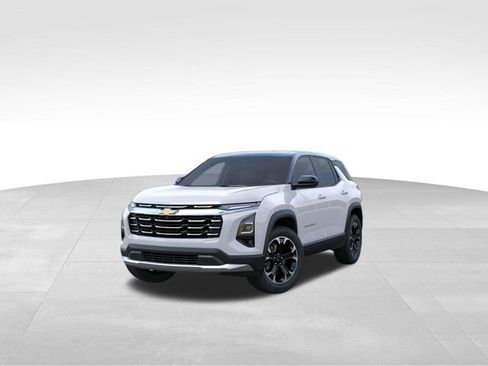 New 2026 Chevrolet Equinox LT w/ Convenience Package II AWD/4WD image 8